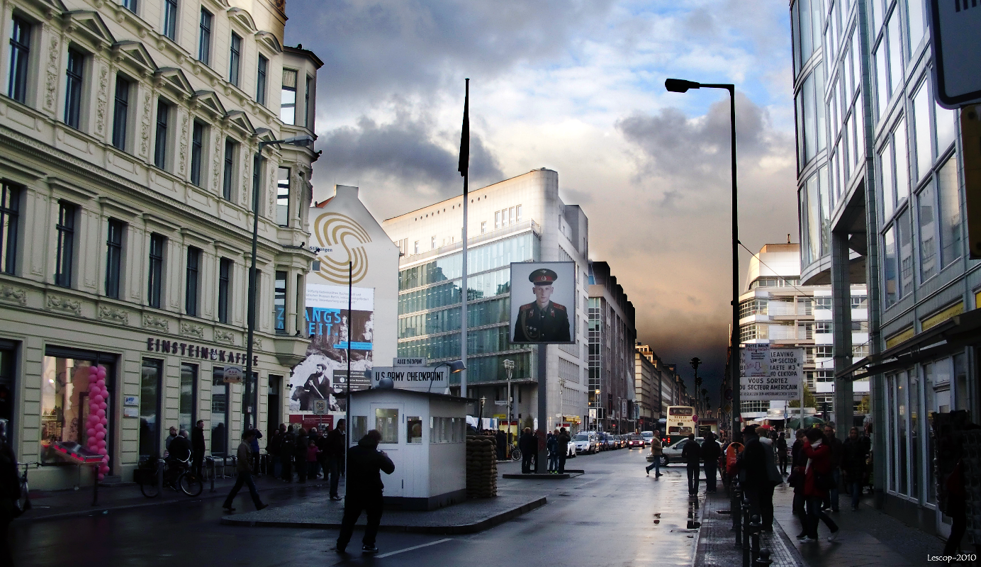 CheckPoint Charlie (lescop)